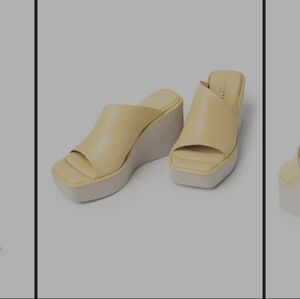 Women's Tan Slide Sandals